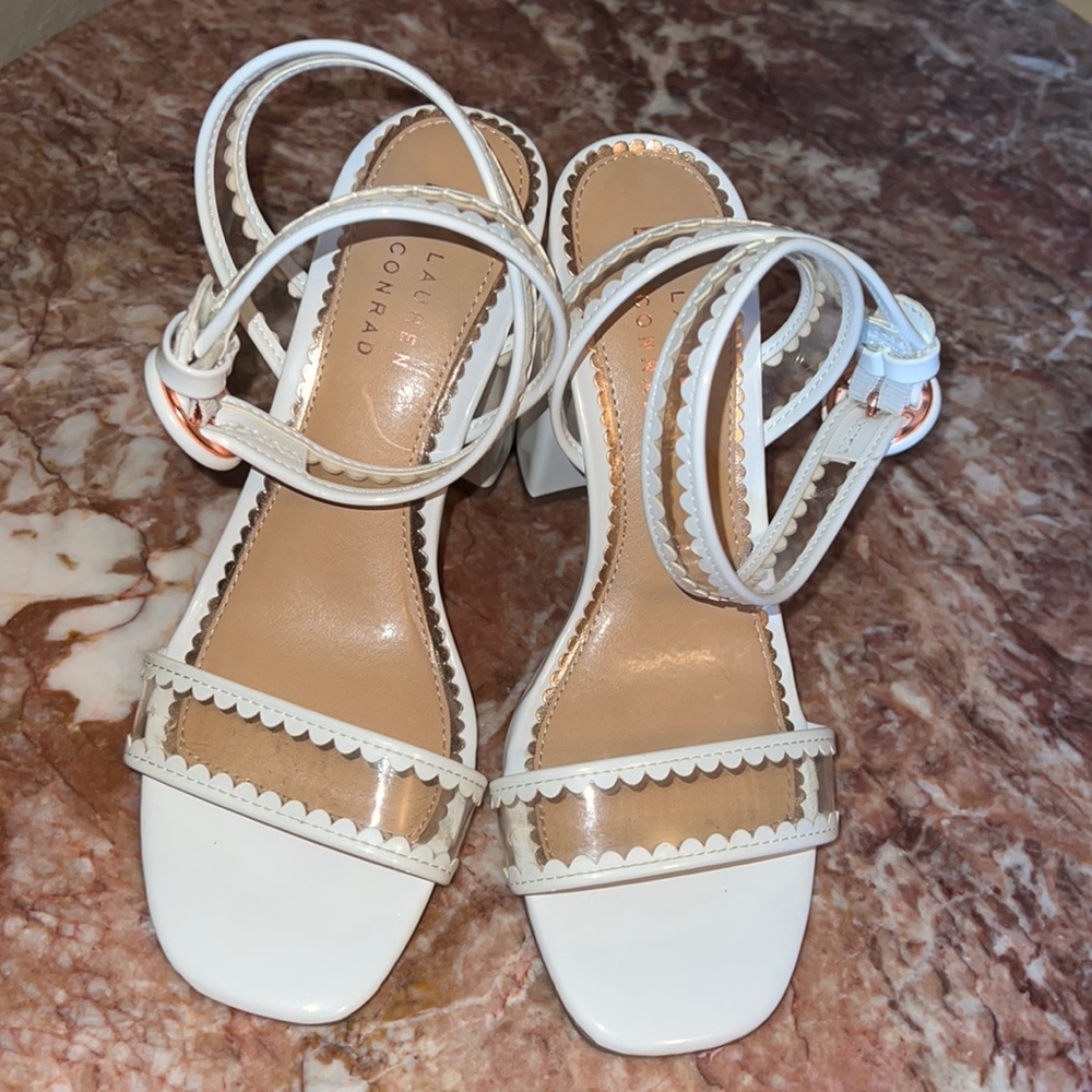 Lauren Conrad white sandal ✨